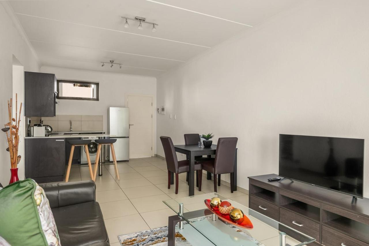 V&S Apartments - Immaculate Luxury Apartment In Fourways, Johannesburg Sandton Exterior photo